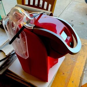 KEURIG W/cleaning accessories